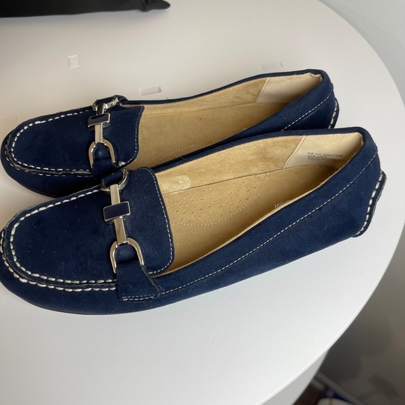 Liz Claiborne Navy Blue Loafers - Picture 2 of 5